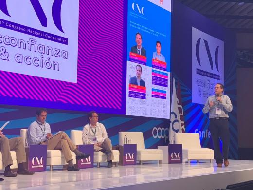 “Se cofinanciarán cien corresponsales bancarios del sector cooperativo para llevar los productos y servicios financieros a las zonas rurales del país”: Freddy Castro